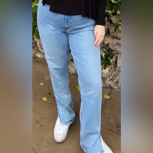 Abercrombie & Fitch Denim - Abercrombie The 90’s Straight Ultra High Rise Jeans Curve Love